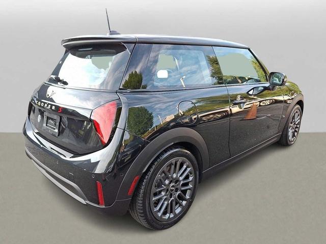 Photo of 2025 Midnight Black II Metallic MINI Hardtop