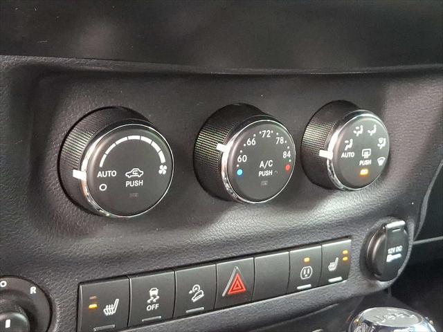 Photo of 2015 Hydro Blue Pearl Coat Jeep Wrangler Unlimited