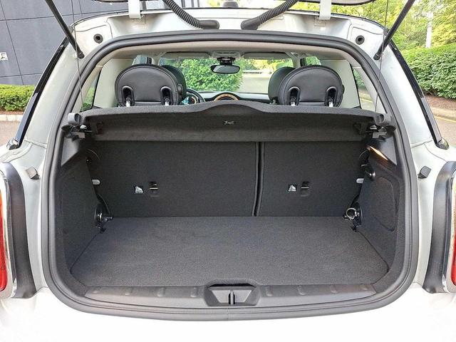 Photo of 2023 White Silver Metallic MINI Hardtop