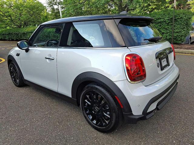 Photo of 2023 White Silver Metallic MINI Hardtop