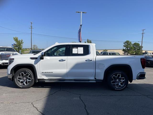 Photo of 2023 Summit White GMC Sierra 1500