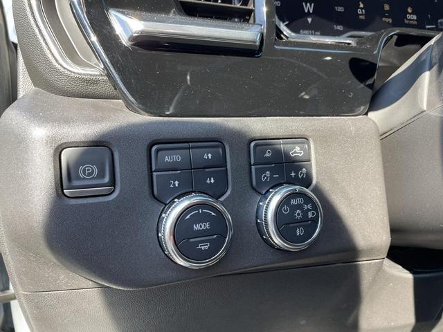 Photo of 2023 Summit White GMC Sierra 1500