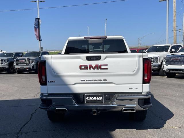 Photo of 2023 Summit White GMC Sierra 1500