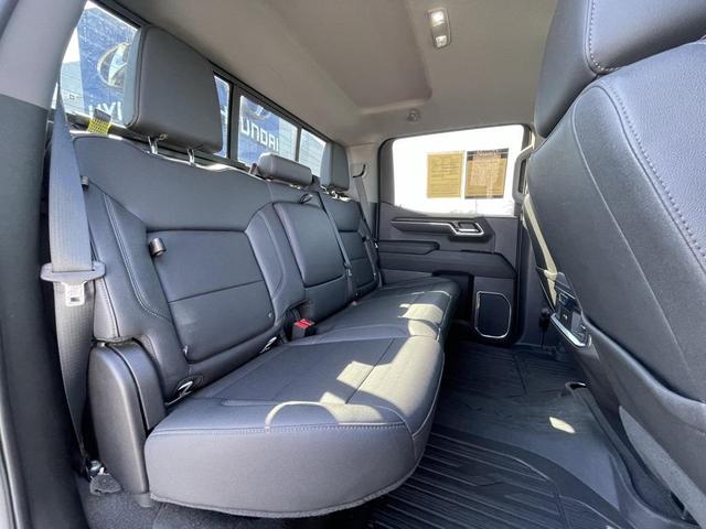 Photo of 2023 Summit White GMC Sierra 1500