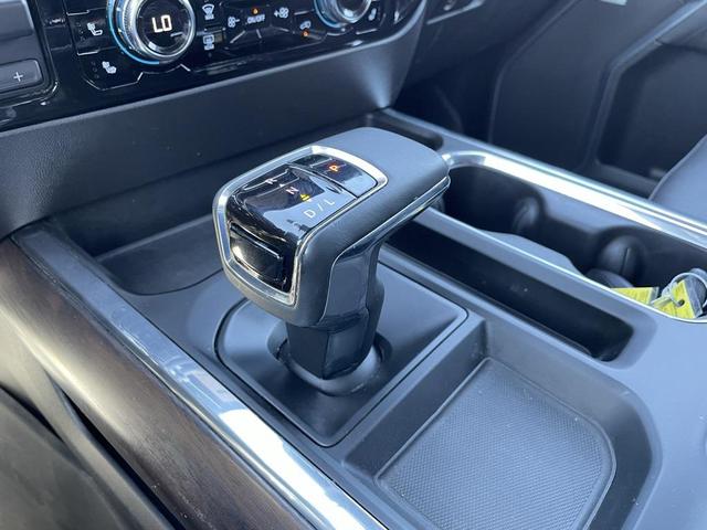 Photo of 2023 Summit White GMC Sierra 1500