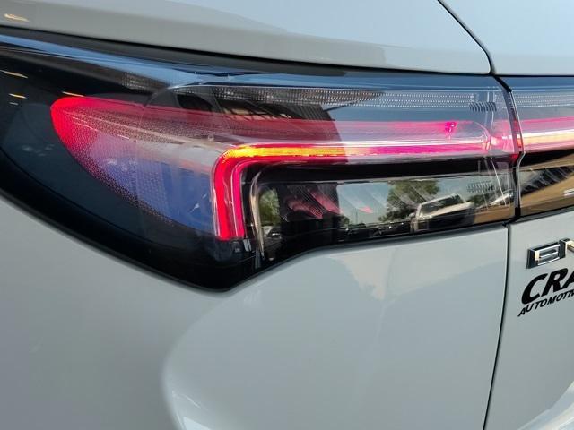 Photo of 2021 Olympic White Buick Envision