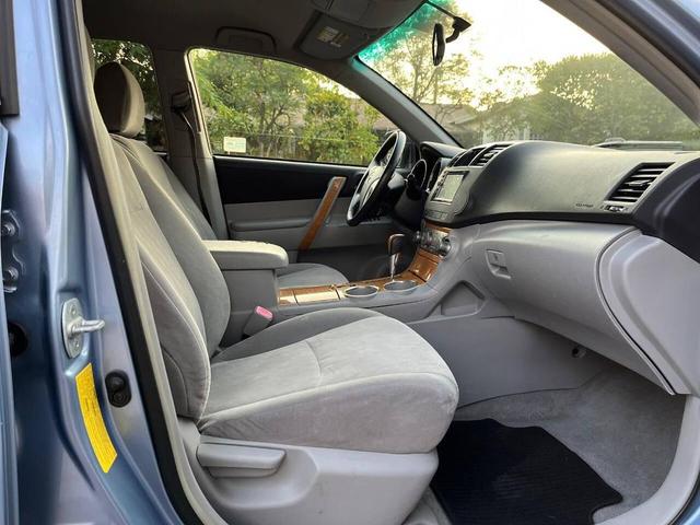 Photo of 2008 Wave Line Pearl Toyota Highlander Hybrid
