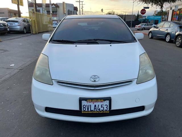 Photo of 2007 White Toyota Prius