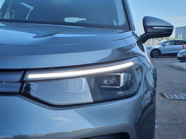 Photo of 2025 Platinum Gray Metallic Volkswagen Tiguan