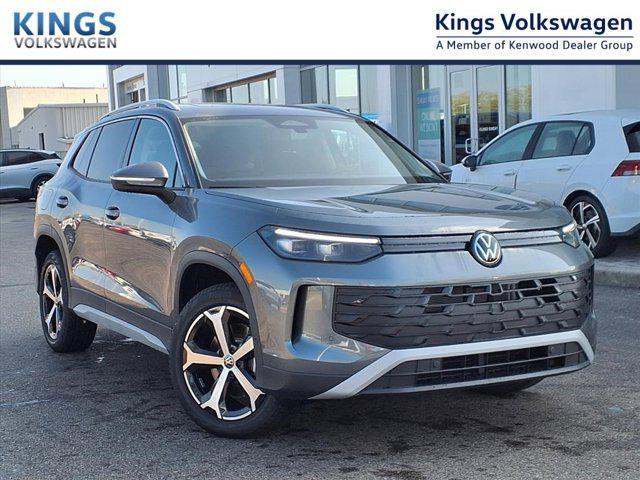 Photo of 2025 Platinum Gray Metallic Volkswagen Tiguan