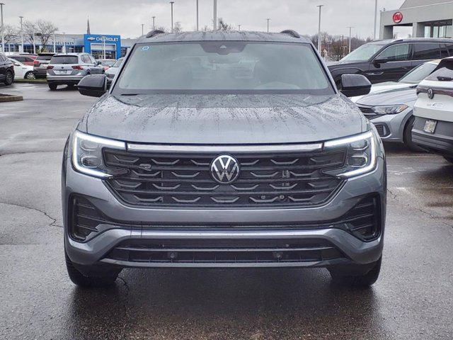 Photo of 2025 Gray Volkswagen Atlas Cross Sport