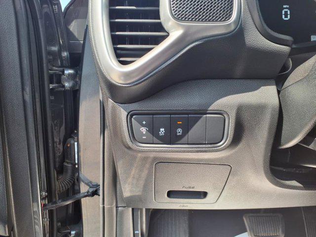Photo of 2023 Gravity Gray Kia Soul