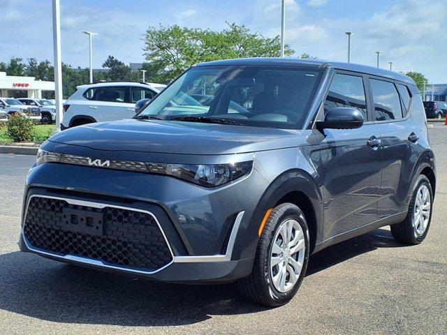 Photo of 2023 Gravity Gray Kia Soul