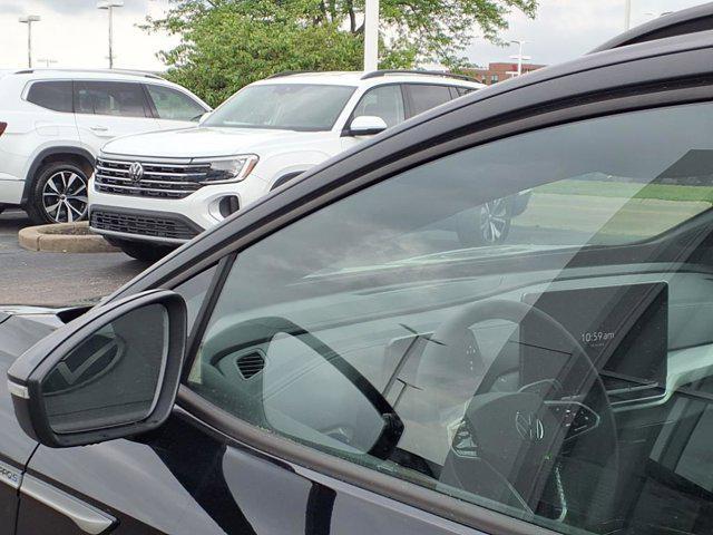 Photo of 2025 Deep Black Pearl Volkswagen ID.4