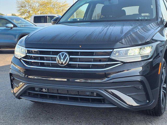 Photo of 2022 Deep Black Pearl Volkswagen Tiguan