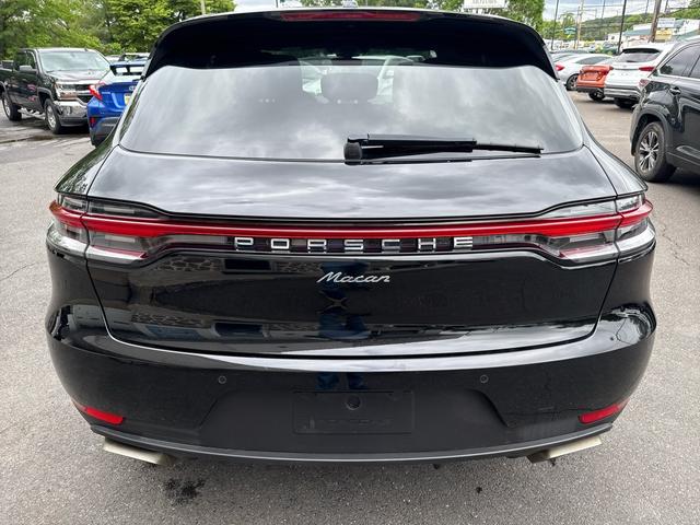 Photo of 2020 black Porsche Macan