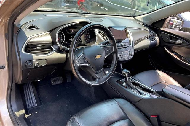 Photo of 2022 Mineral Gray Metallic Chevrolet Malibu
