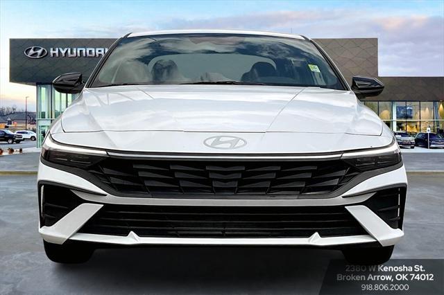 Photo of 2025 Serenity White Hyundai ELANTRA