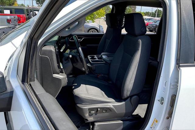 Photo of 2024 Summit White Chevrolet Silverado 2500