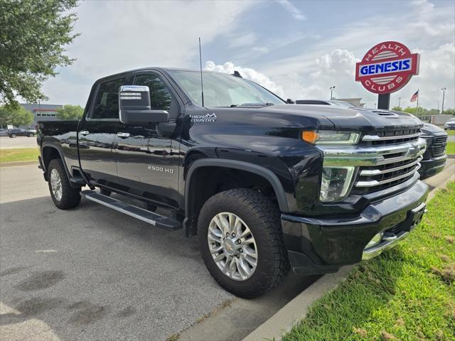 Photo of 2022 Black Chevrolet Silverado 2500