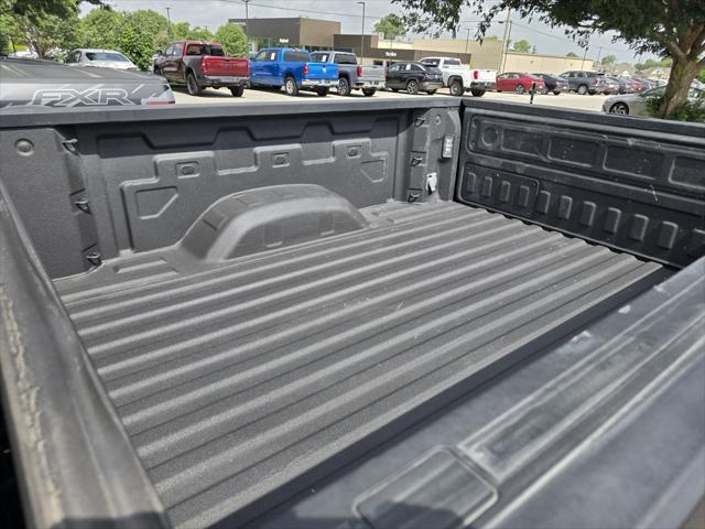 Photo of 2022 Black Chevrolet Silverado 2500
