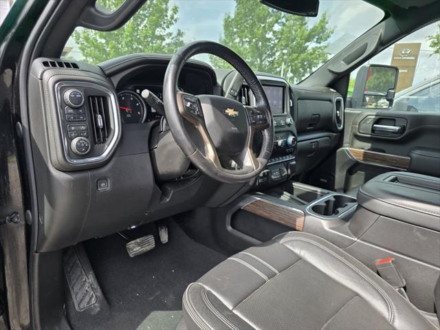 Photo of 2022 Black Chevrolet Silverado 2500