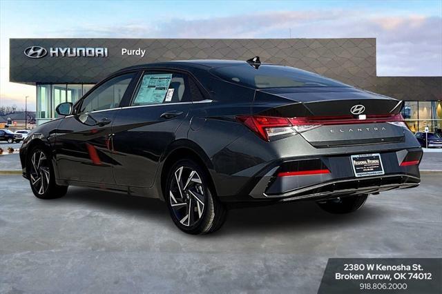 Photo of 2025 Amazon Gray Hyundai ELANTRA
