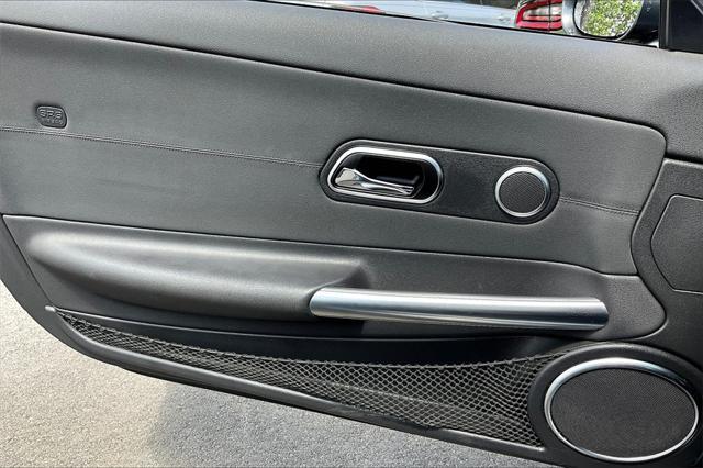 Photo of 2005 Graphite Metallic Clearcoat/Black Cloth Top Chrysler Crossfire