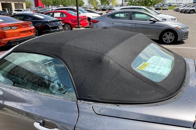 Photo of 2005 Graphite Metallic Clearcoat/Black Cloth Top Chrysler Crossfire