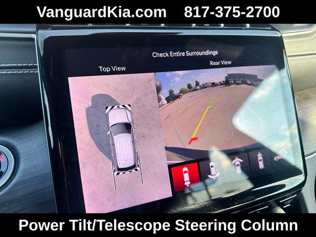 Photo of 2024 Diamond Black Crystal Pearlcoat Jeep Grand Cherokee L