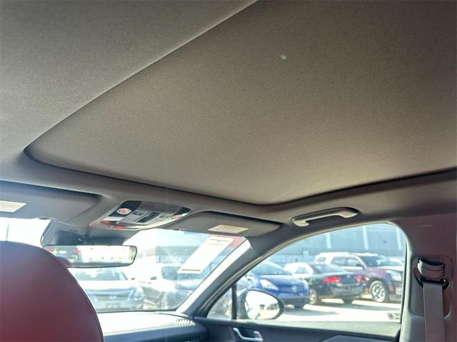 Photo of 2026 Aurora Black Pearl Kia K5