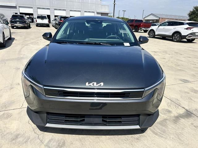 Photo of 2025 Interstellar Gray Kia K4