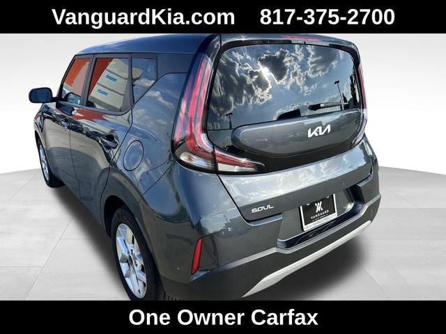 Photo of 2023 Gravity Gray Kia Soul