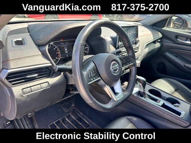 Photo of 2022 Gun Metallic Nissan Altima