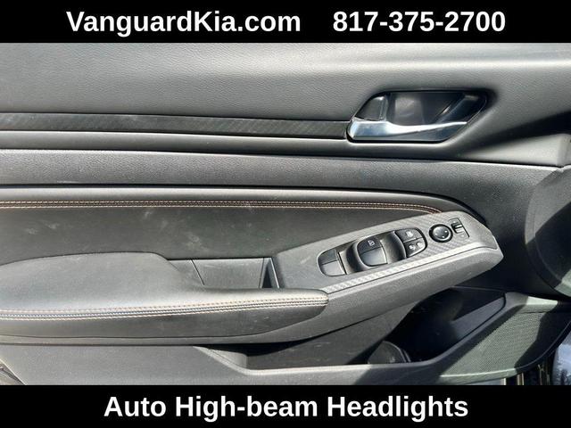 Photo of 2022 Gun Metallic Nissan Altima