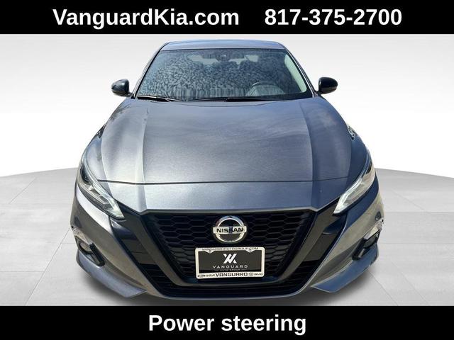 Photo of 2022 Gun Metallic Nissan Altima