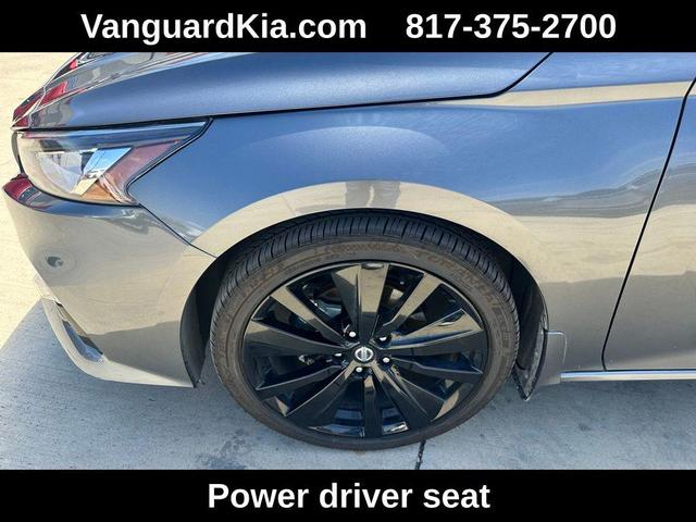 Photo of 2022 Gun Metallic Nissan Altima