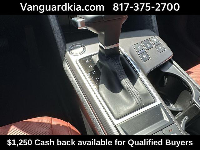 Photo of 2026 Glacial White Pearl Kia Sportage