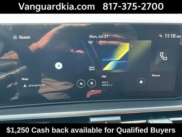 Photo of 2026 Glacial White Pearl Kia Sportage