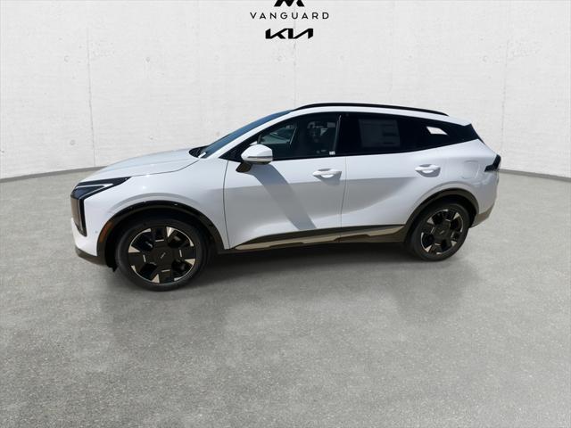 Photo of 2026 Glacial White Pearl Kia Sportage
