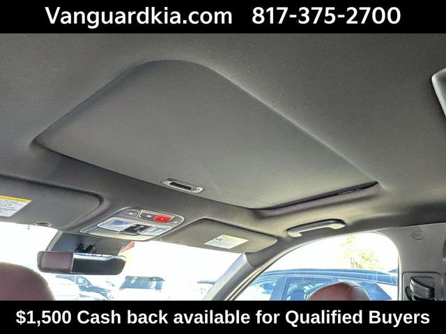 Photo of 2025 Ebony Black Kia Telluride