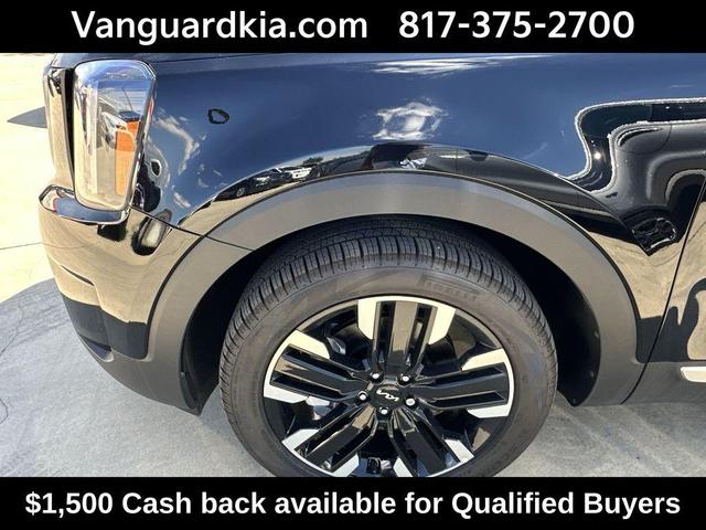 Photo of 2025 Ebony Black Kia Telluride
