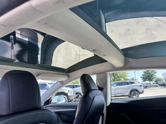 Photo of 2023 Pearl White Multi-Coat Tesla Model 3