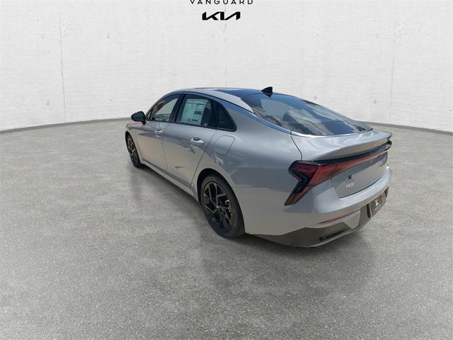 Photo of 2026 Wolf Gray Kia K5