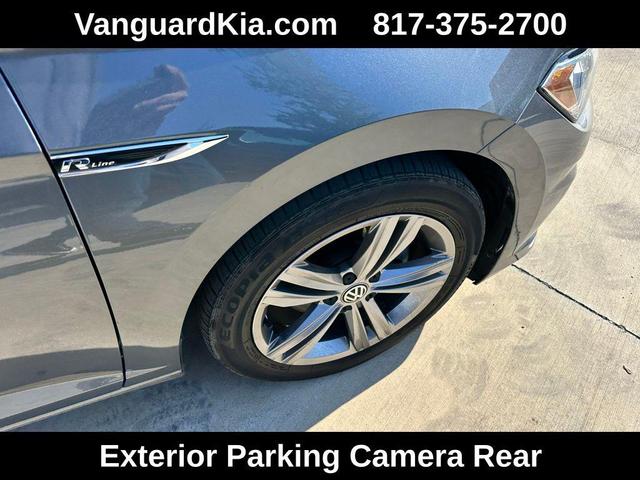 Photo of 2021 Platinum Gray Metallic Volkswagen Jetta