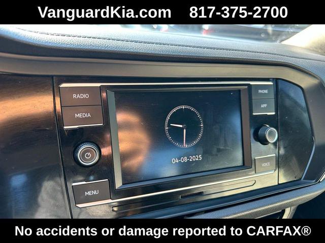 Photo of 2021 Platinum Gray Metallic Volkswagen Jetta