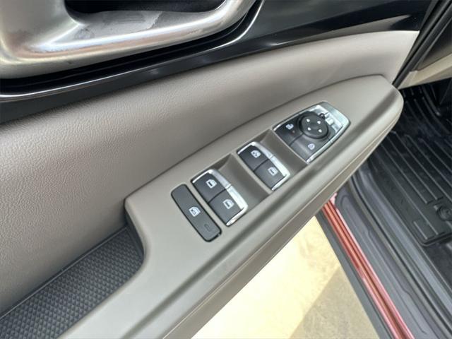 Photo of 2026 Flare Red Kia Carnival