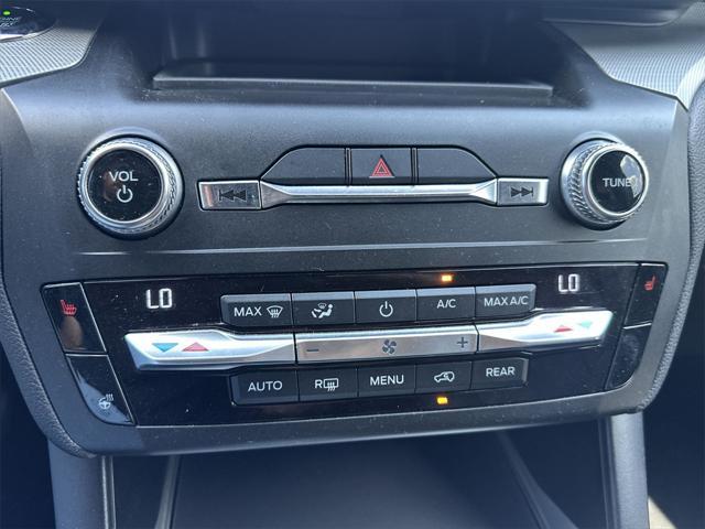 Photo of 2020 AGATE BLACK METALLIC Ford Explorer