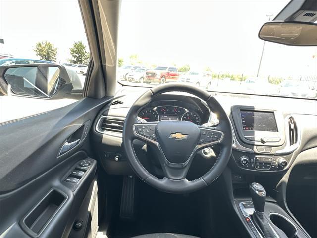 Photo of 2020 Silver Ice Metallic Chevrolet Equinox