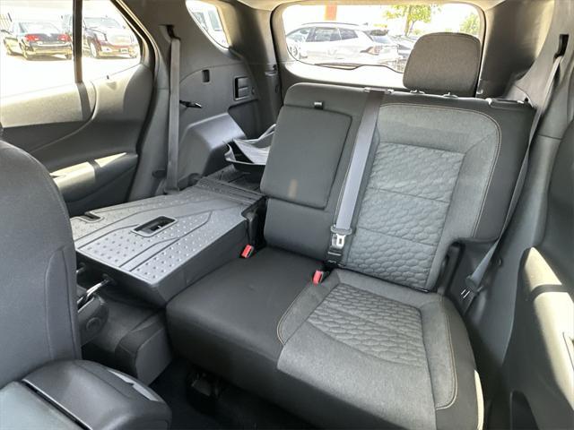 Photo of 2020 Silver Ice Metallic Chevrolet Equinox
